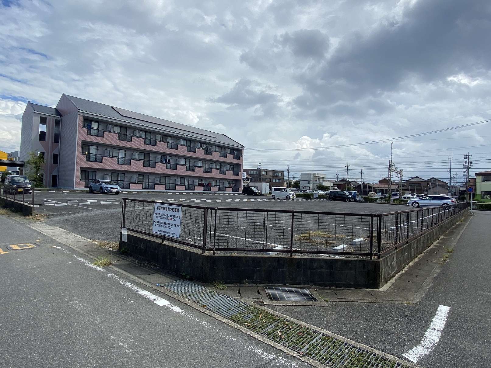 【南江島町 （白子駅 ）の駐車場】